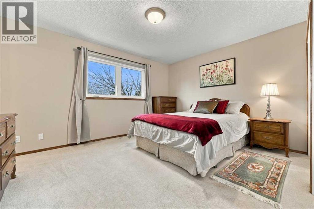 144 Bernard Way NW, Calgary — photo 24