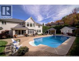 190 Marlborough Drive, photo 3
