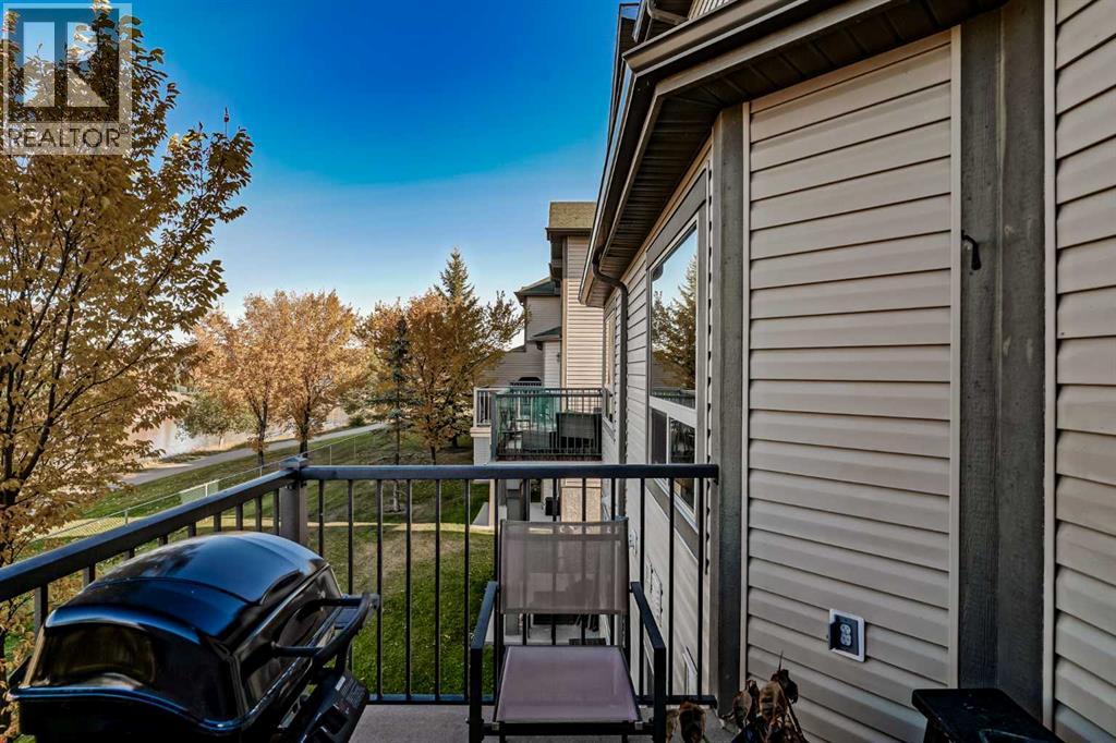 202 Bayside Point SW, photo 10 of 36