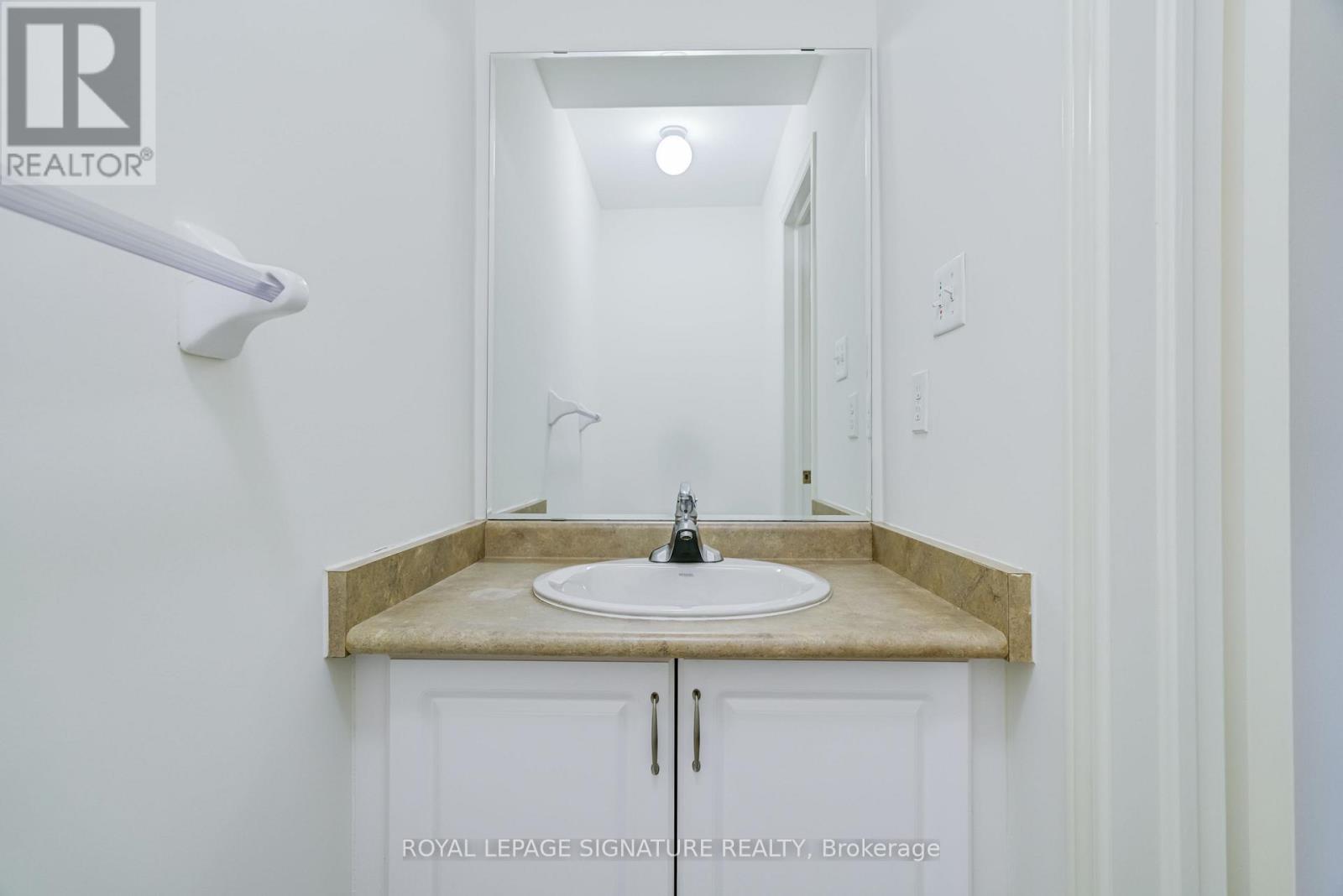 67 PRINCE CHARLES WAY, Markham (Berczy) — photo 8
