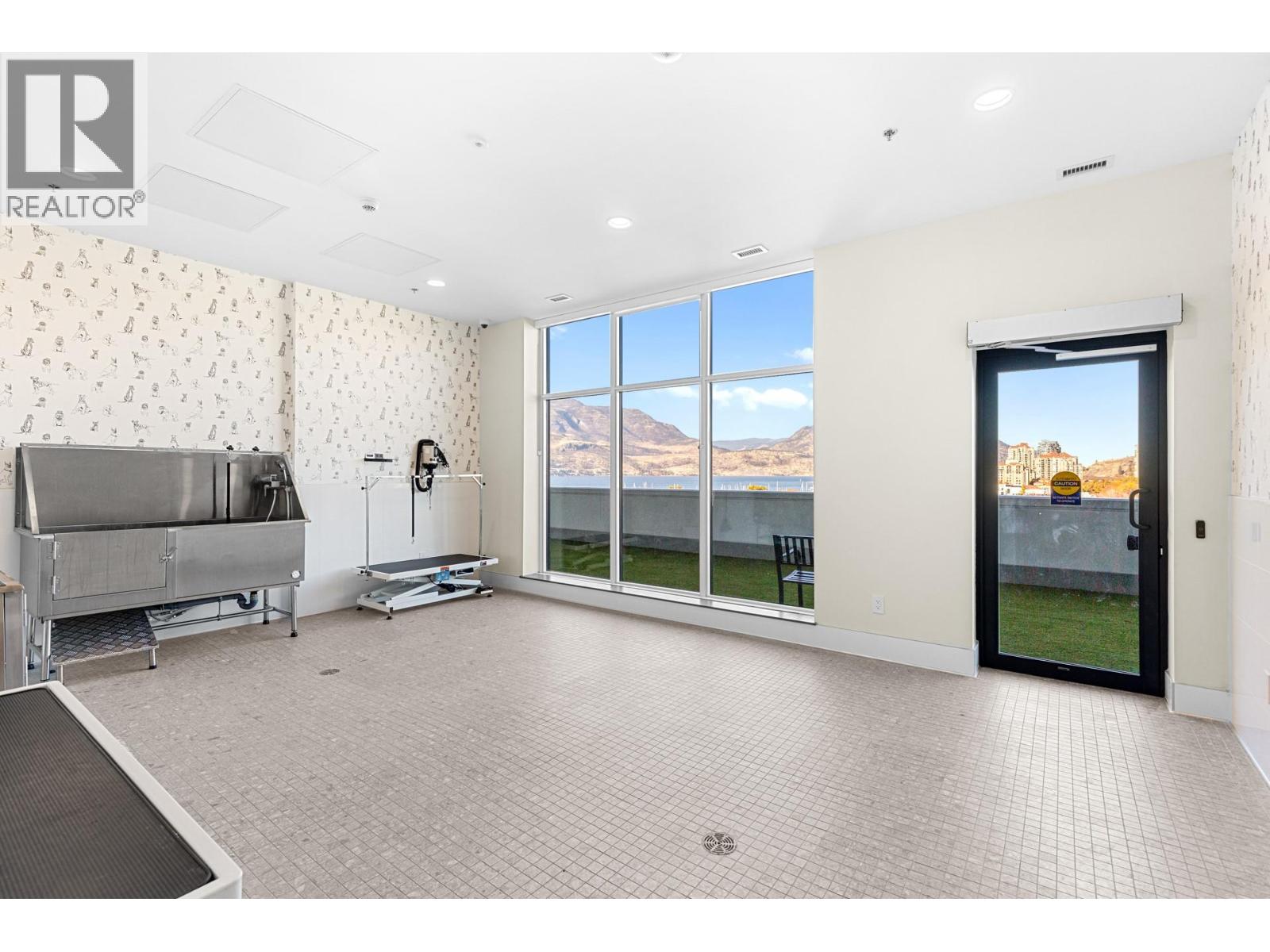 1407 238 Leon Avenue, Kelowna