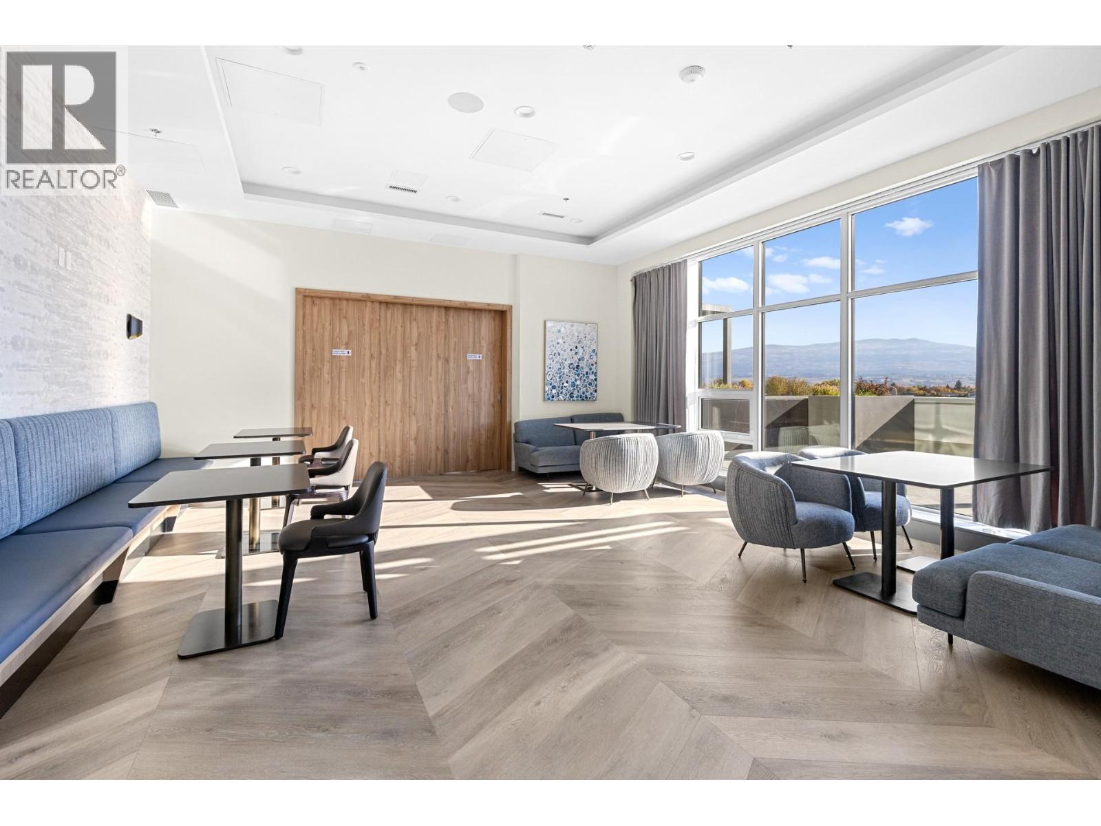 1407 238 Leon Avenue, Kelowna