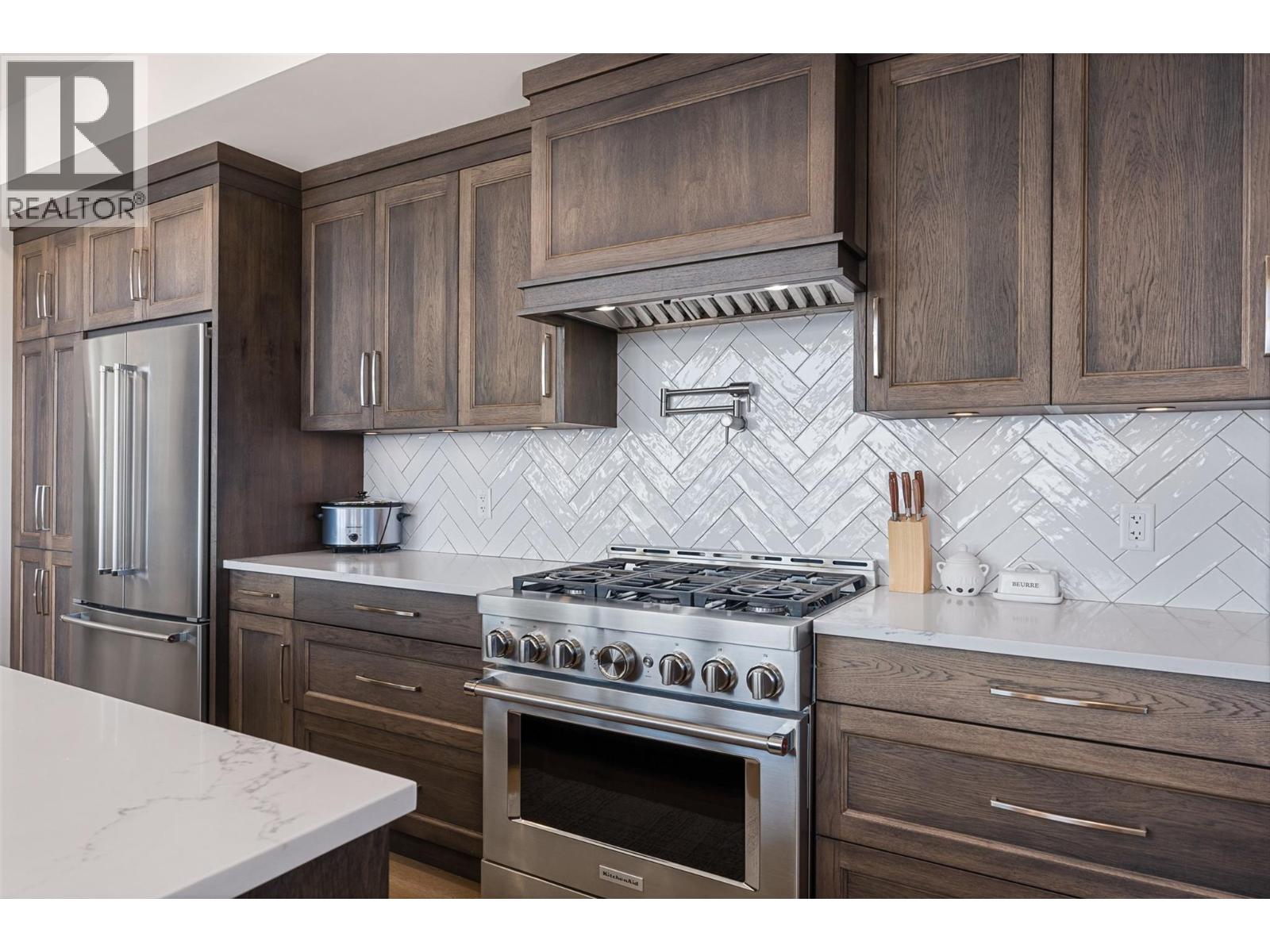 #lot 63 570 Feathertop Way - 12
