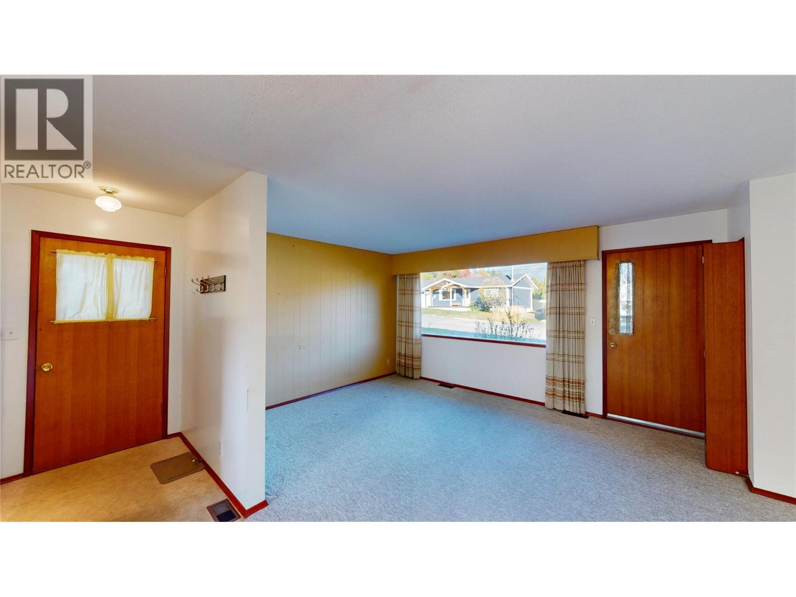 221 22nd Avenue S - 6