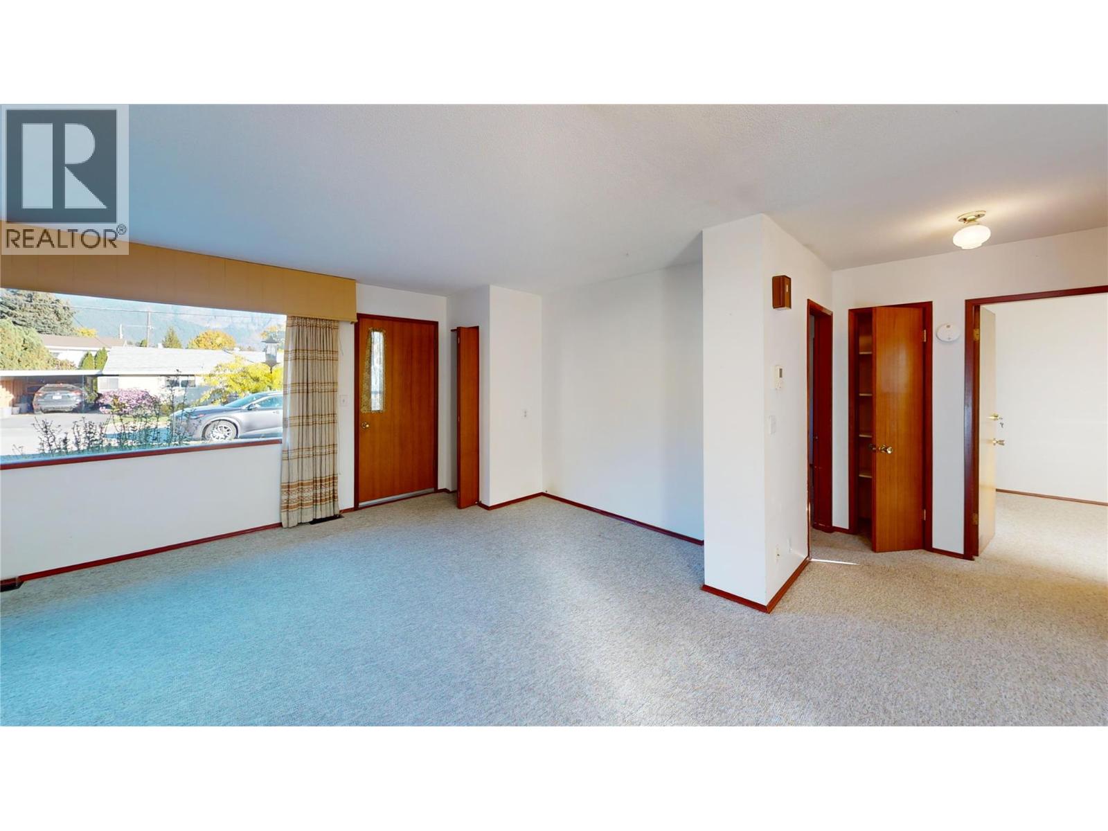 221 22nd Avenue S - 7