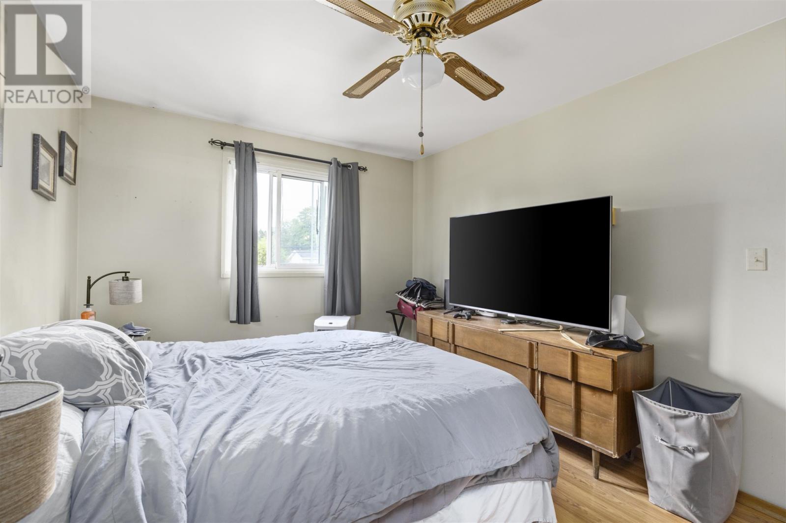 742 Pine ST - 13