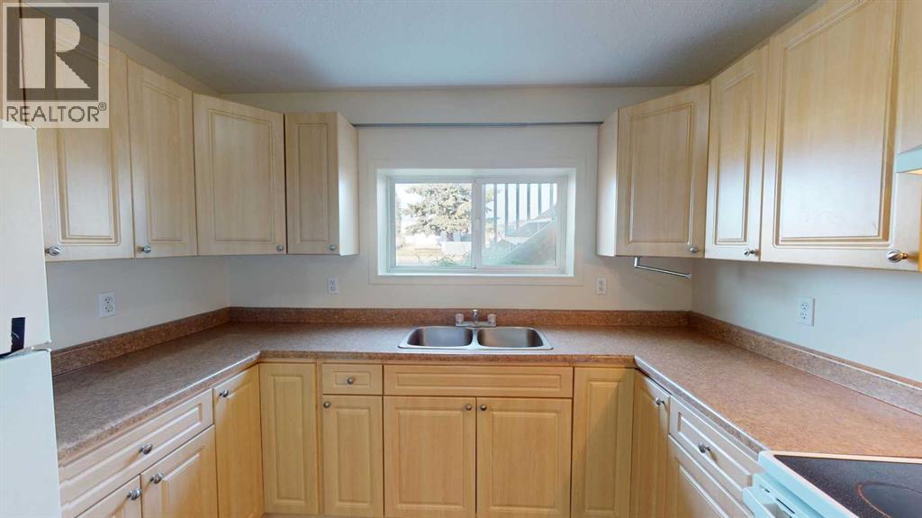 B, 5731 Evergreen Drive, High Prairie — photo 5
