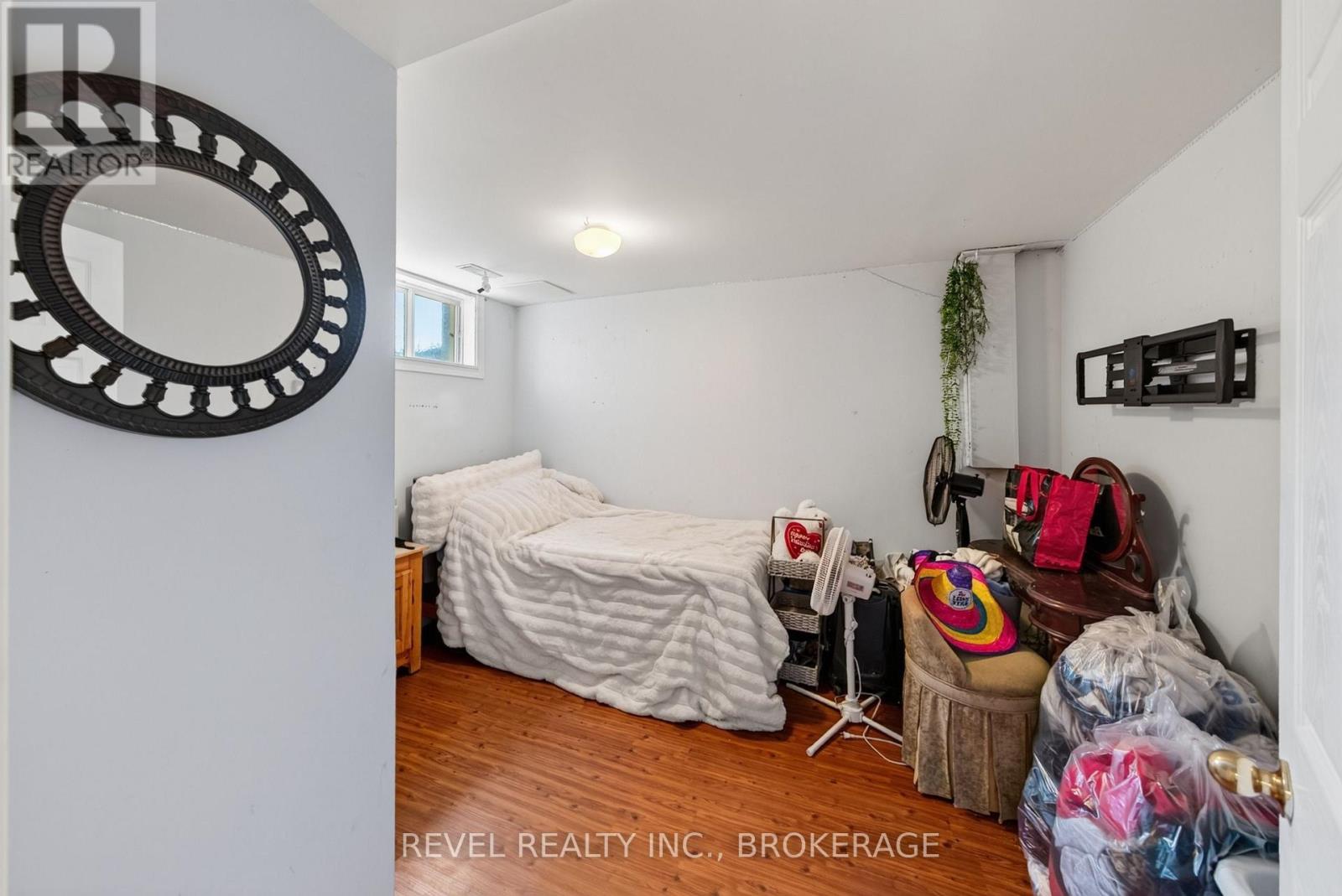 3321 SILVERWOOD DRIVE - 25