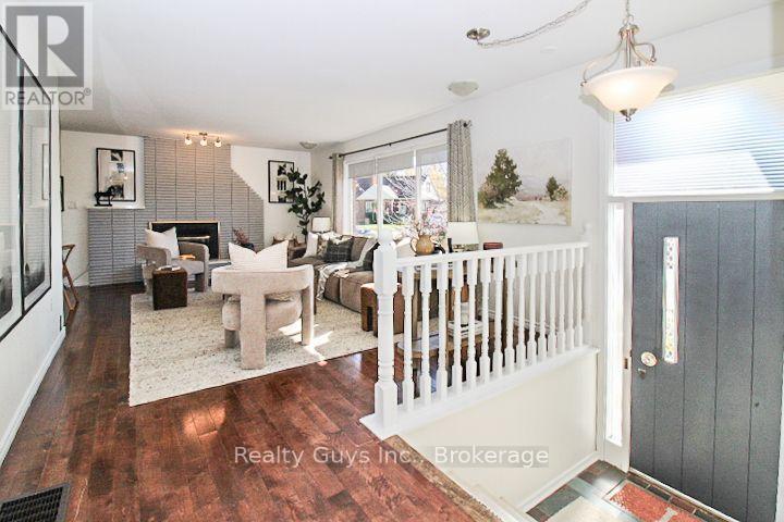 734 Sherbrooke Street, Peterborough, ON photo 10