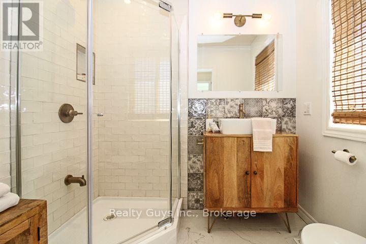 734 Sherbrooke Street, Peterborough, ON photo 28