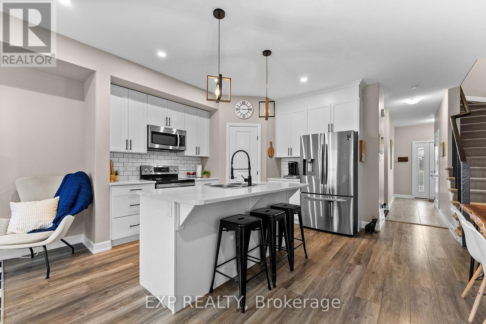 Commercial Properties for Sale in Arnprior – 76 VIMY RIDGE CRESCENT – By Peter Sagos - Image 9