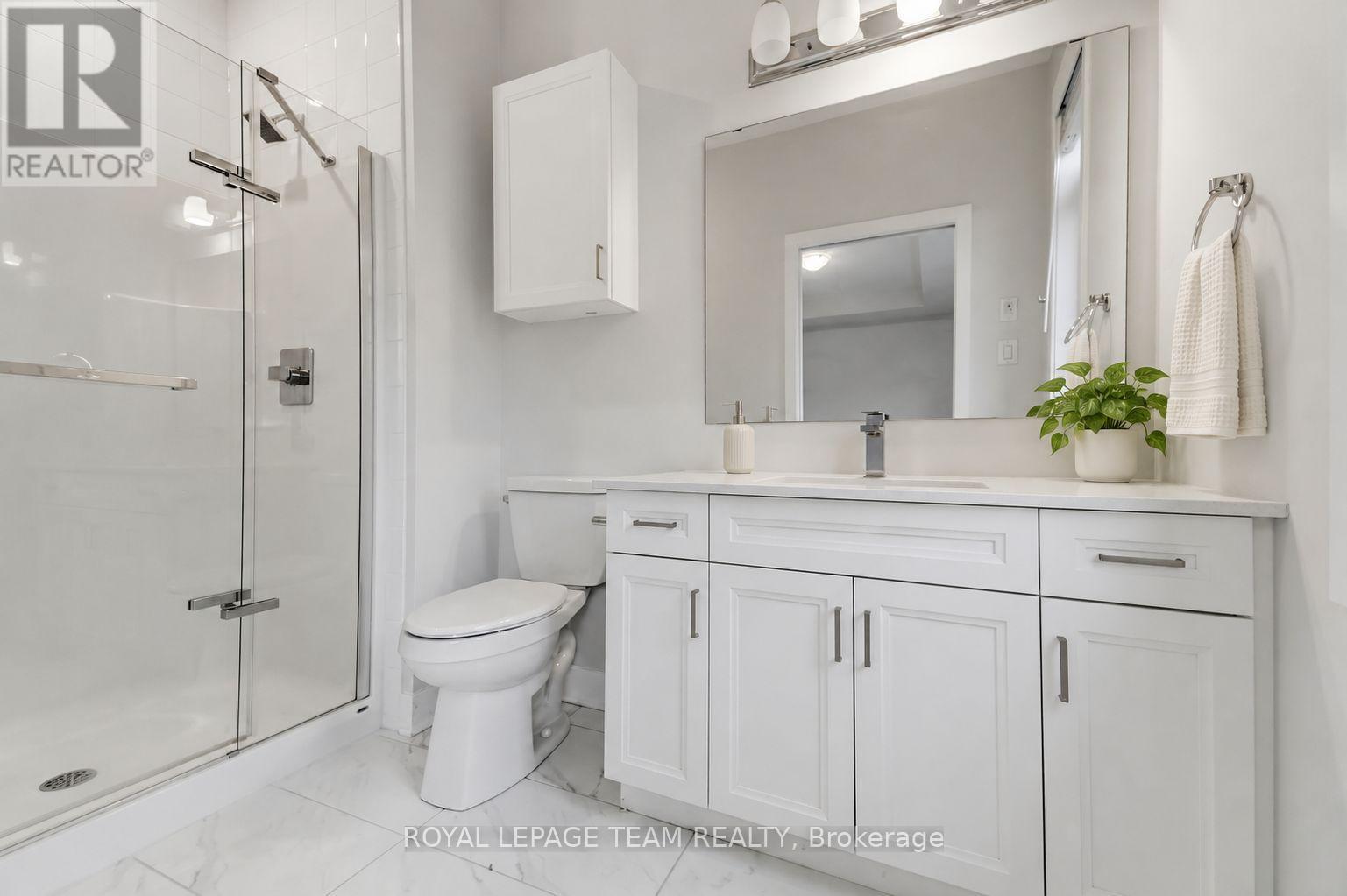 Virtually staged to add decor items