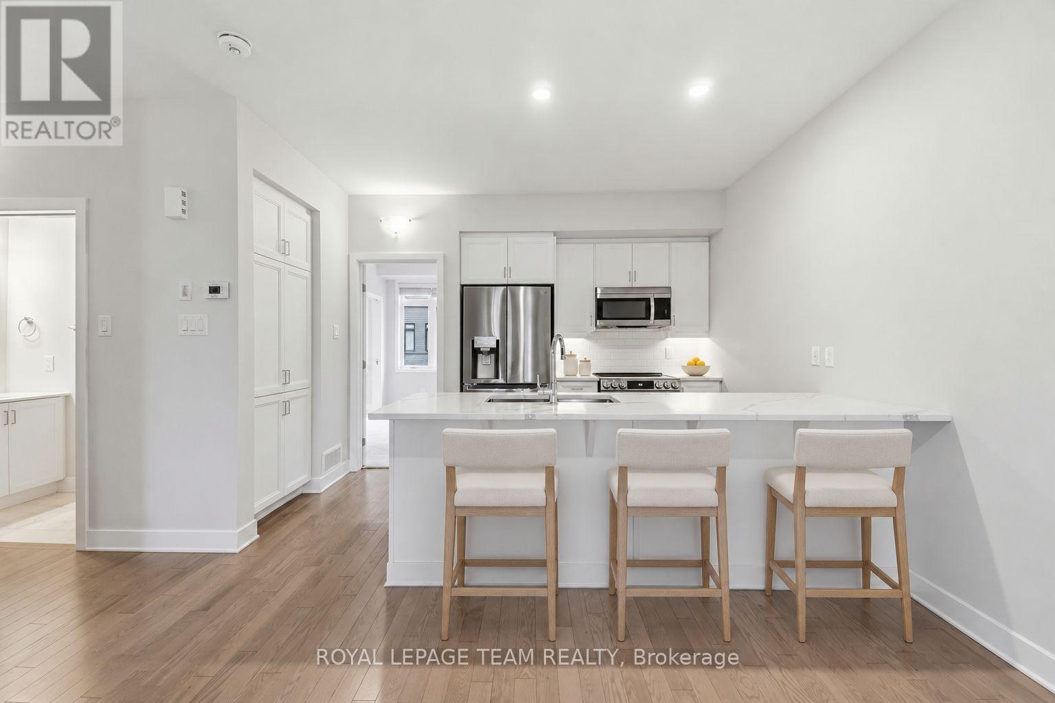 Virtually staged to add decor items