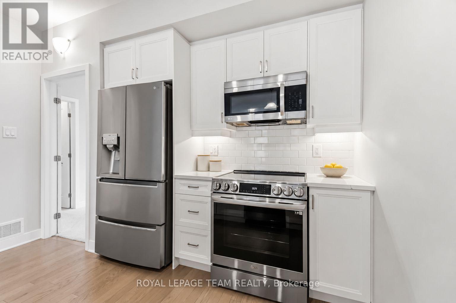 Virtually staged to add decor items