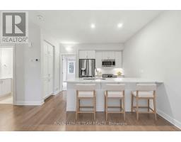 834 Ralph Hennessy Avenue, Ottawa, ON K1X0E4 Photo 8