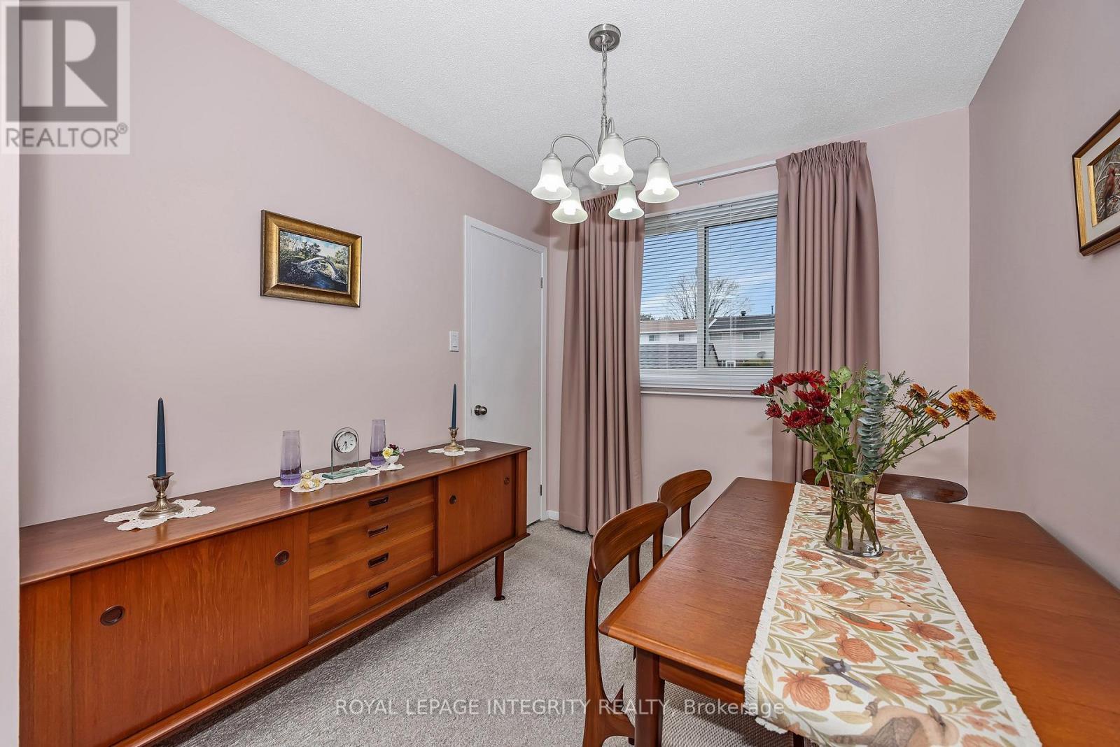 Commercial Properties for Sale in Arnprior – 262 EDWARD STREET S – By Peter Sagos - Image 9