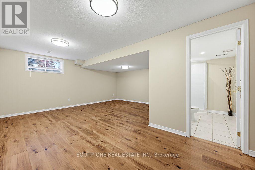 345 APPLECROSS CRESCENT - 36