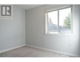 82 Walsh Crescent, Stratford, ON N5A7X8 Photo 22