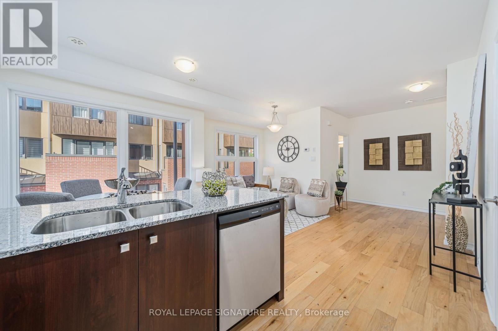 49- 28 Curlew Drive, Toronto, ON photo 7