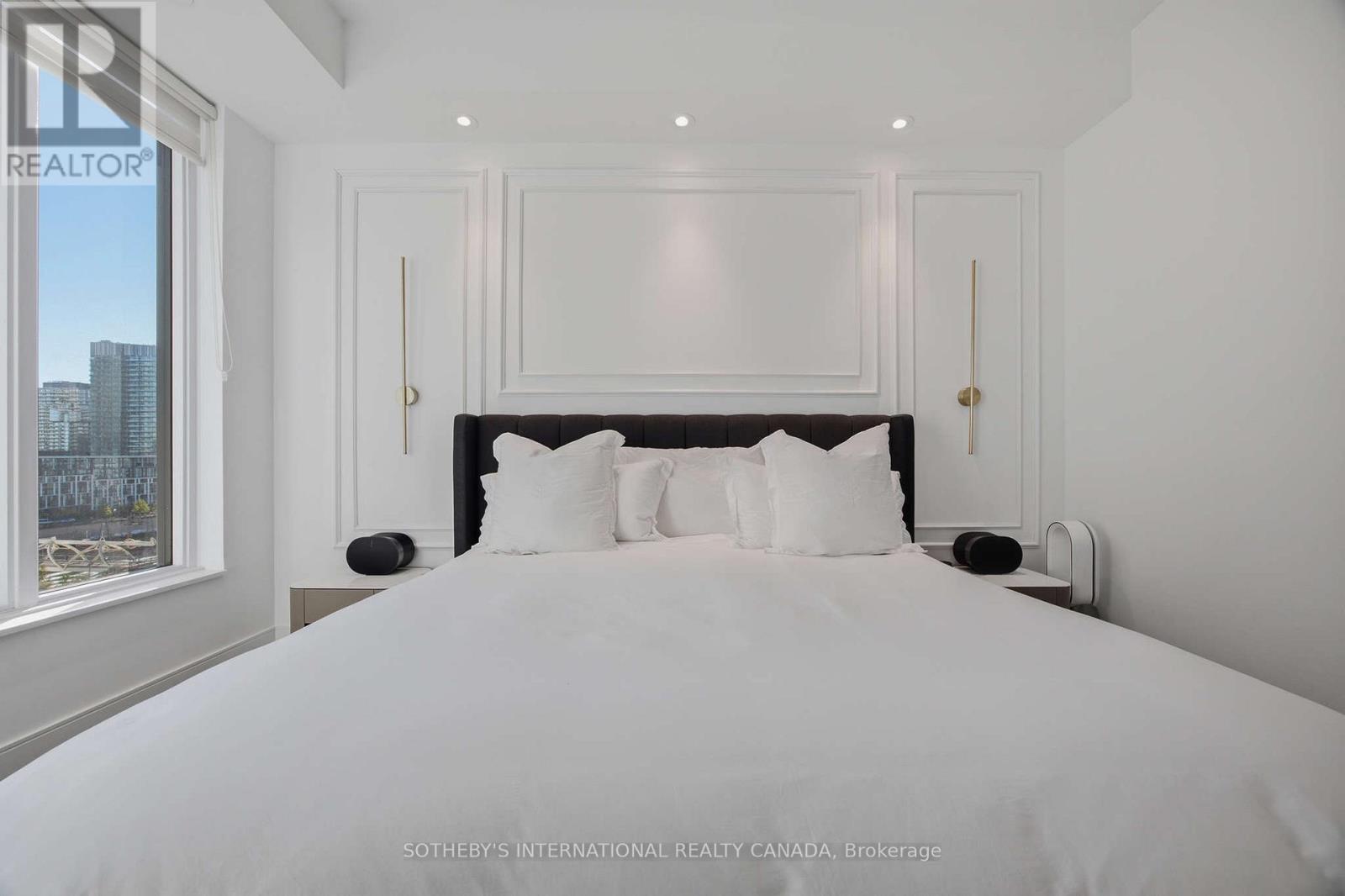 706- 455 Wellington Street West, Toronto, ON photo 16