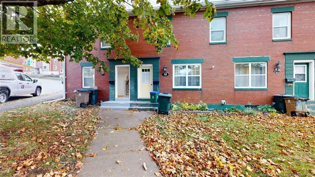 39 McKenna Crescent, photo 1