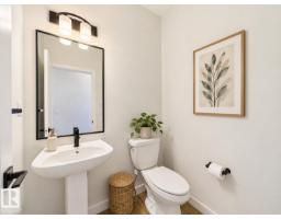 Bedroom 3 - 49 Sumac Cl, Fort Saskatchewan, AB T8L0Z9 Photo 6