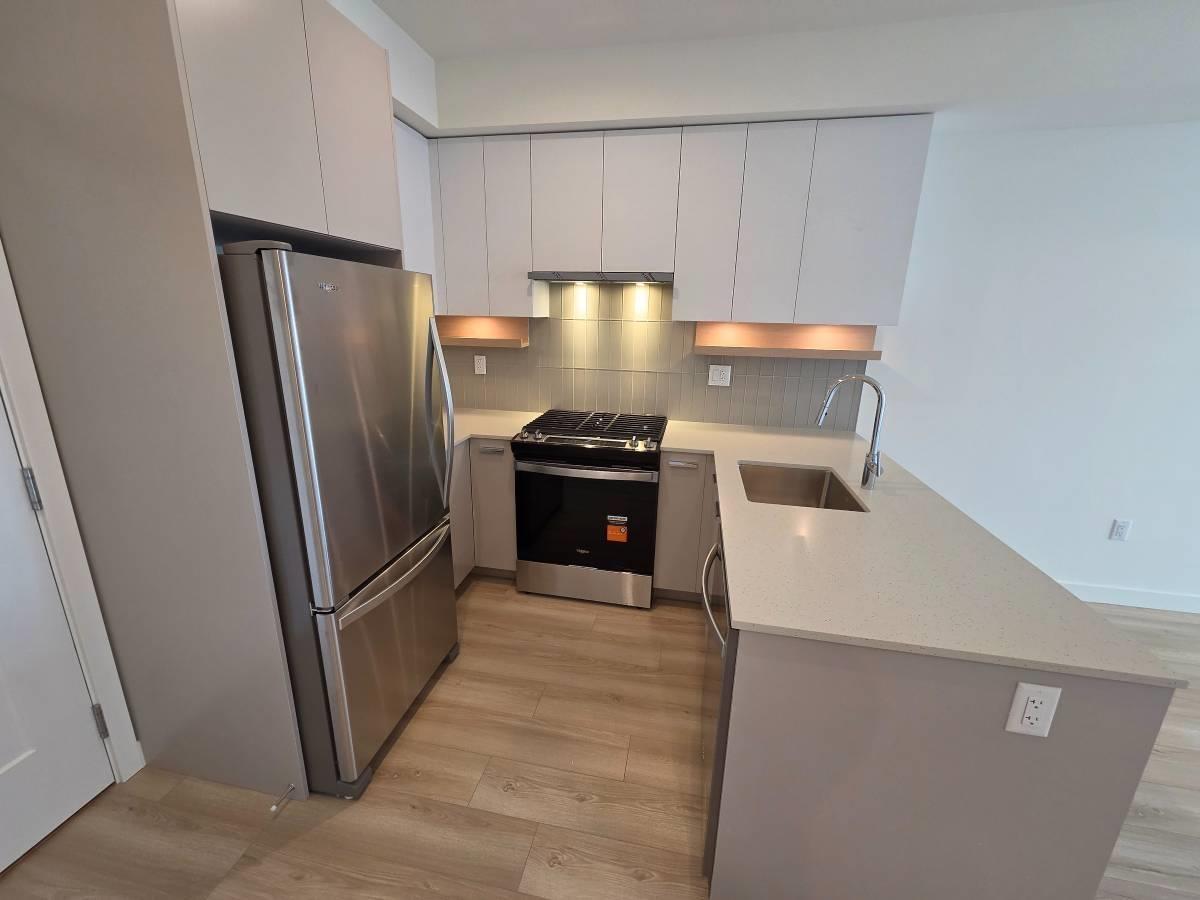 13760 75 A Unit 321 photo 2