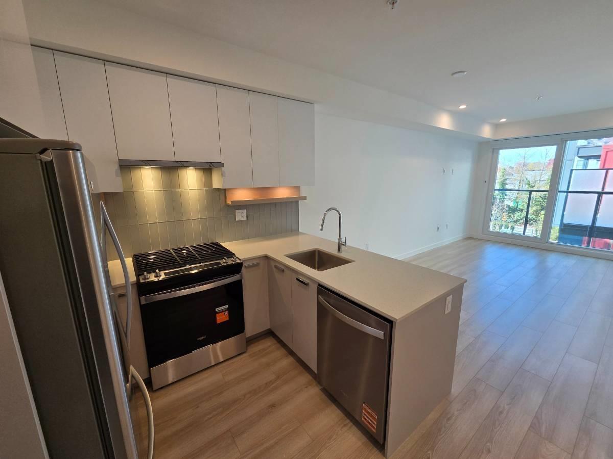 13760 75 A Unit 321 photo 4