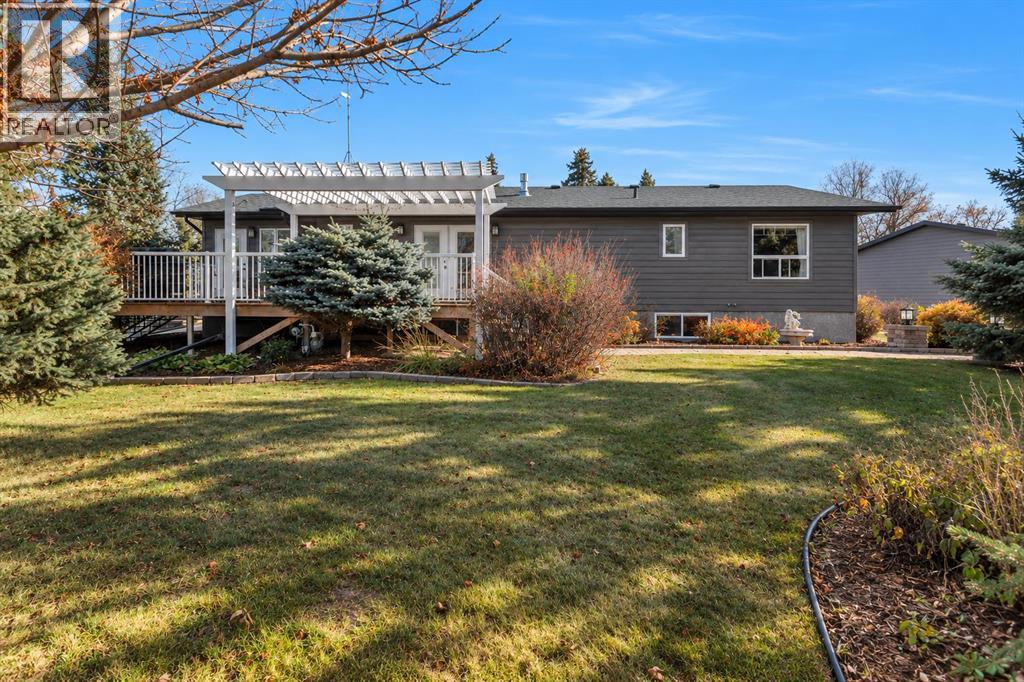 Listing photo – 38242 RR 195, Rural Stettler No. 6, County of