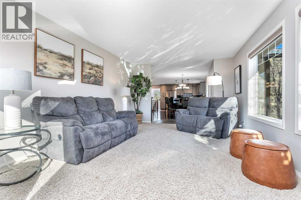 Listing photo – 38242 RR 195, Rural Stettler No. 6, County of
