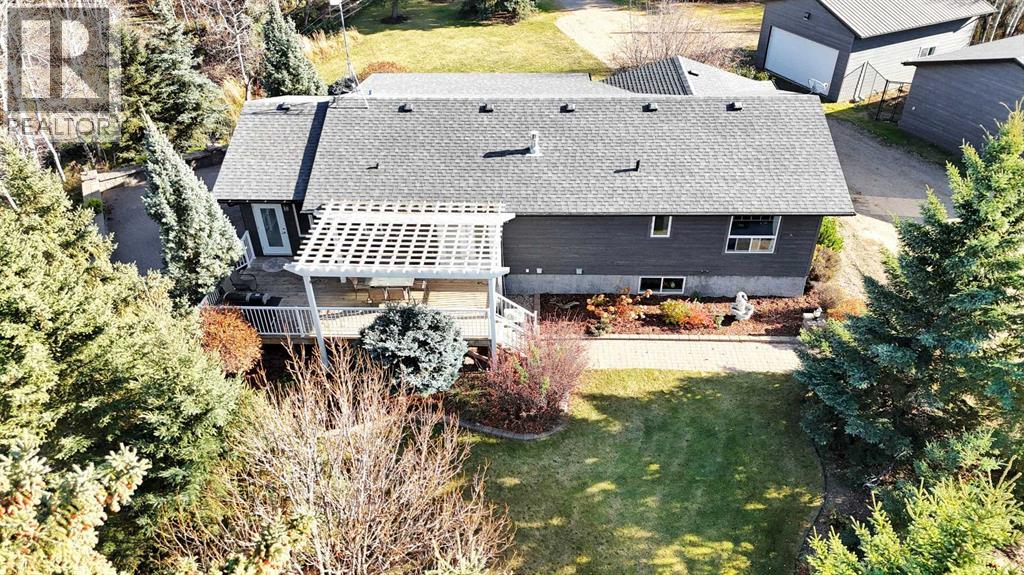 Listing photo – 38242 RR 195, Rural Stettler No. 6, County of