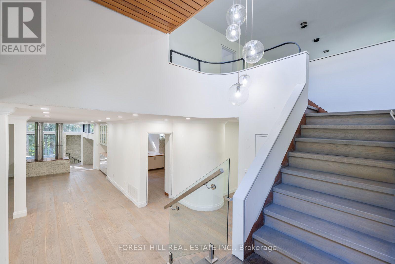 38 Riverside Boulevard, Vaughan, ON photo 4