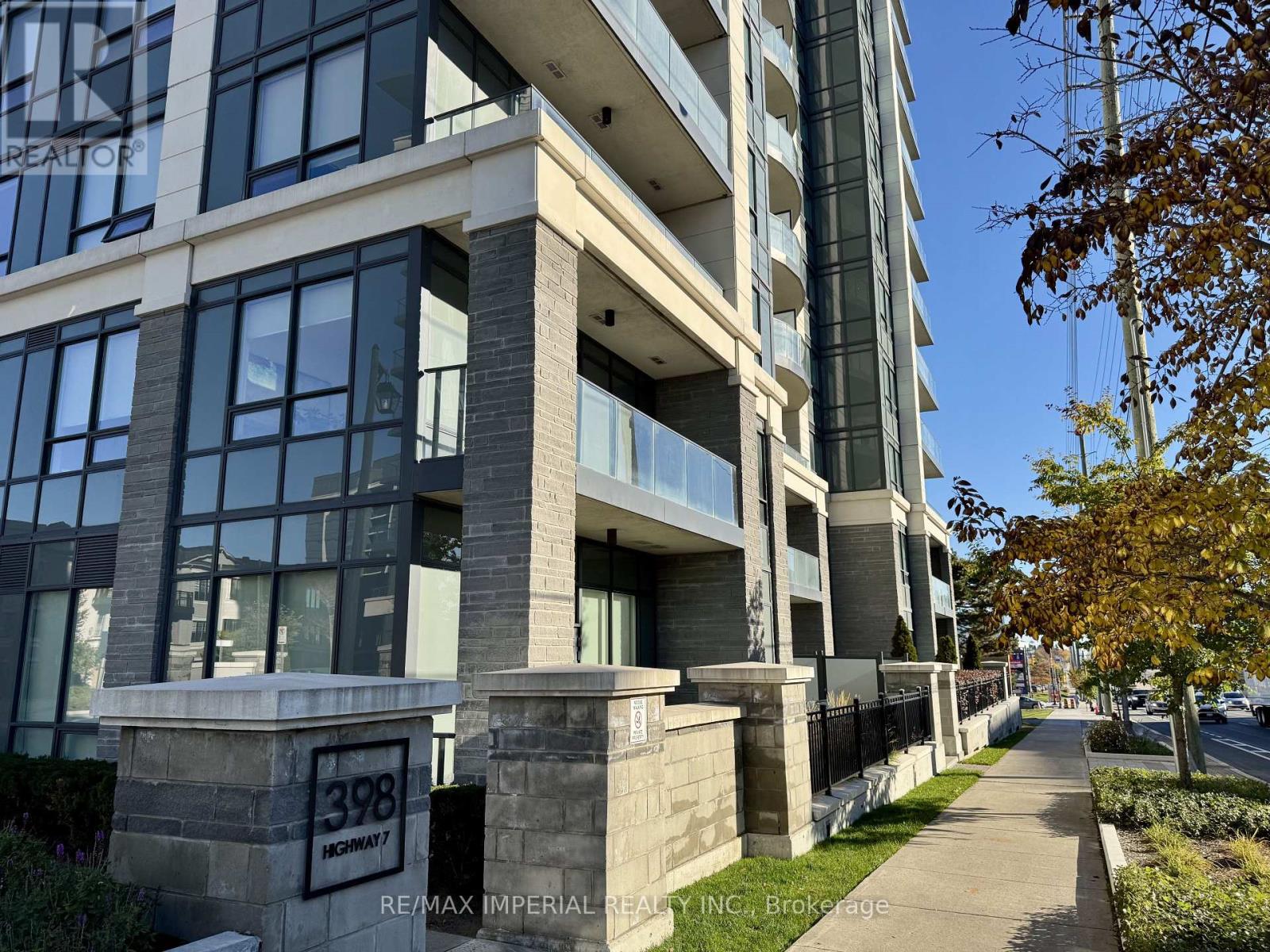 107 - 398 HIGHWAY 7 E, Richmond Hill (Doncrest) — photo 4