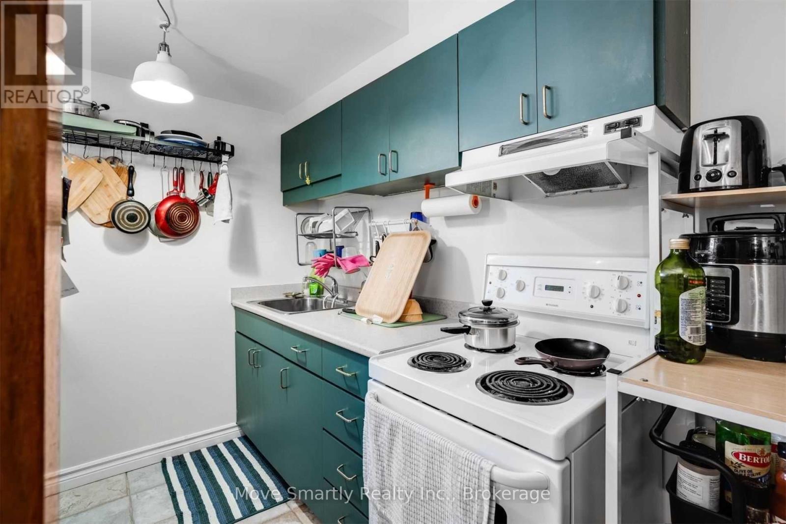 BASEMENT - 11B WANDA ROAD, Toronto (High Park North) — photo 4