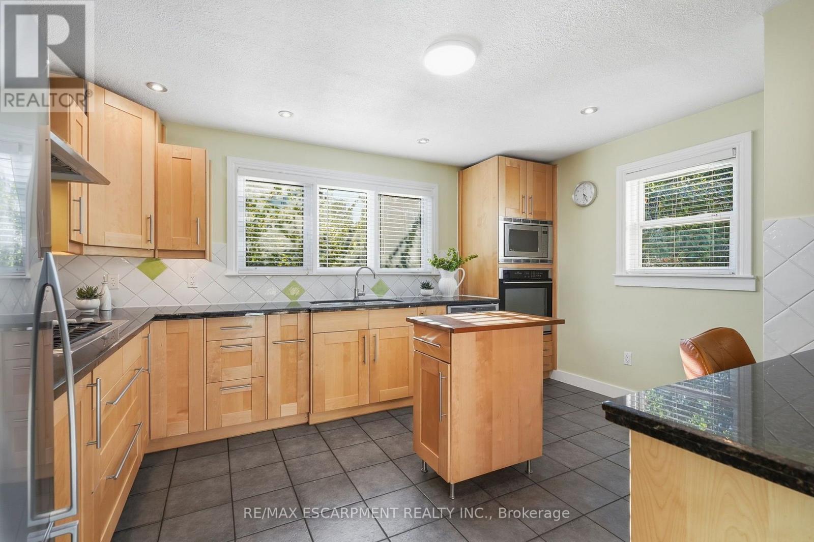 313 North Shore Boulevard, Burlington, ON photo 11