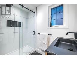 Upper Level - 32 Seventh Street, Toronto, ON M8V3B2 Photo 7