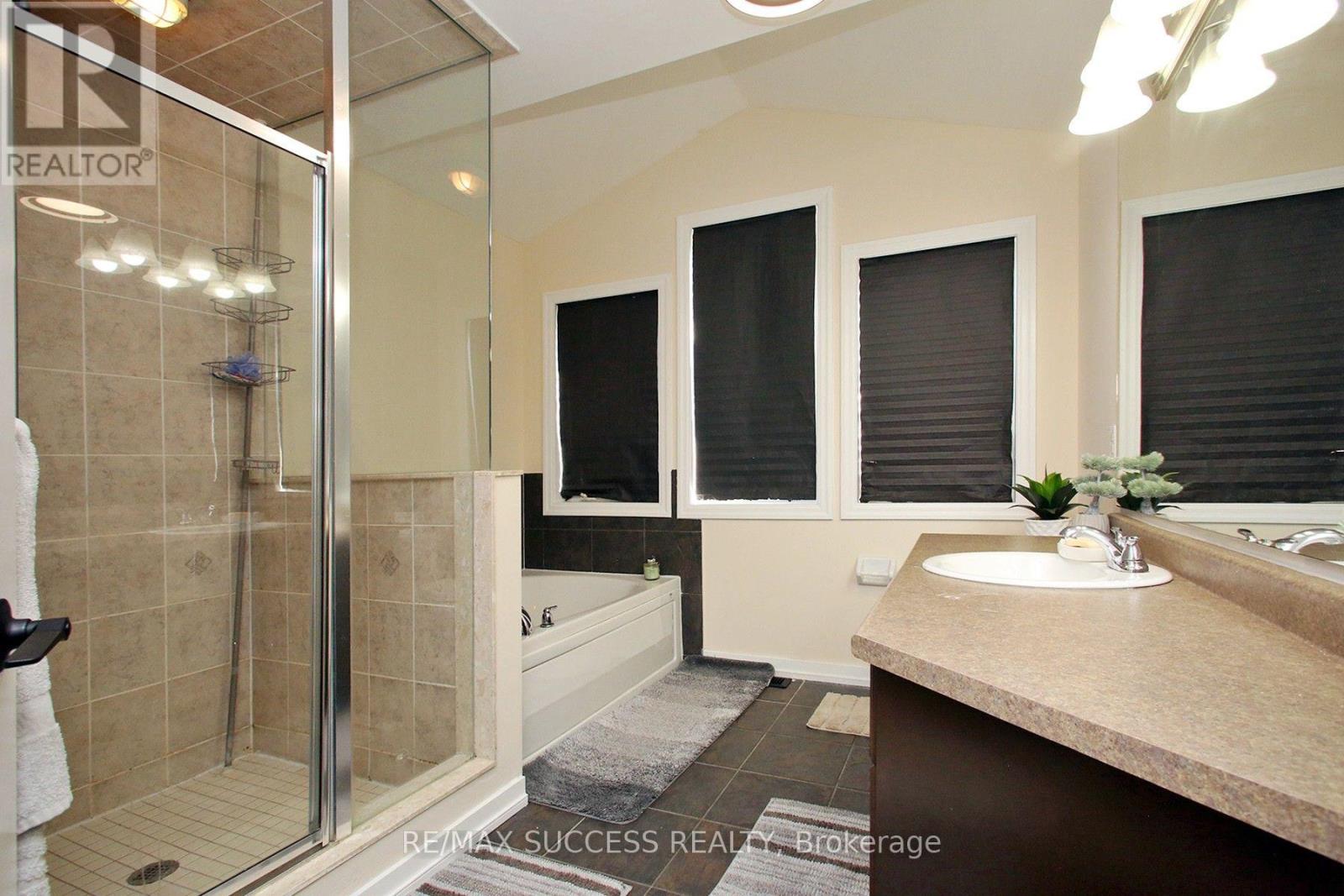 103 DONOVAN HEIGHTS - 21