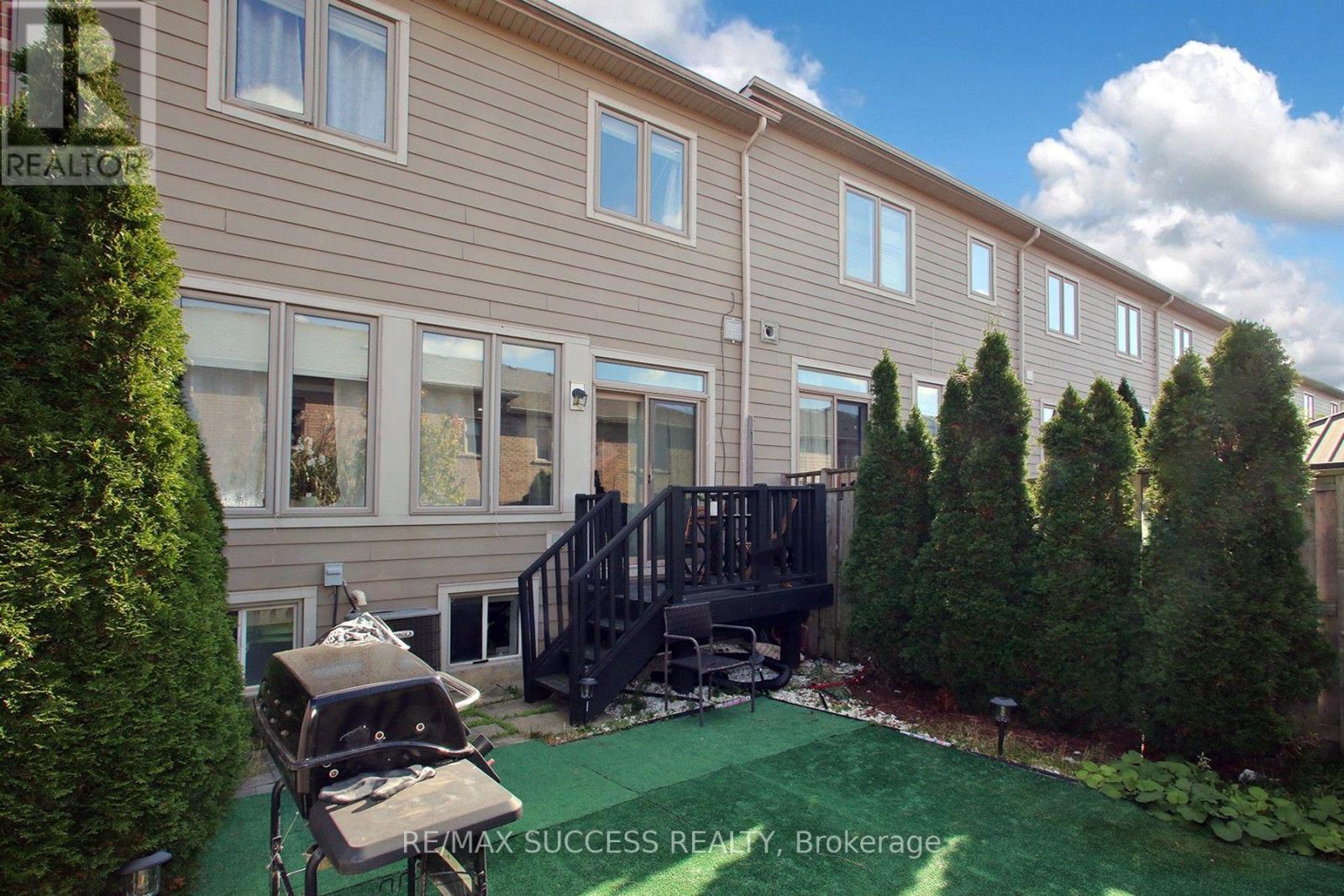 103 DONOVAN HEIGHTS - 28