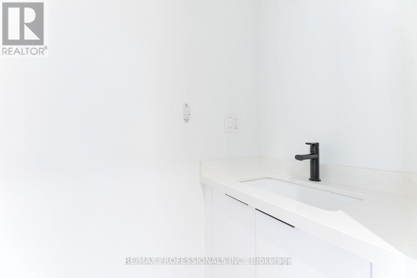 GRDNSUITE - 38 THIRTY THIRD STREET, Toronto (Long Branch) — photo 12