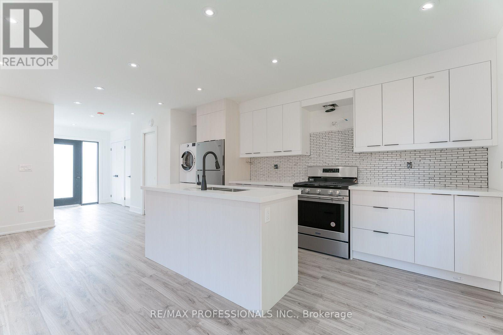 GRDNSUITE - 38 THIRTY THIRD STREET, Toronto (Long Branch) — photo 8