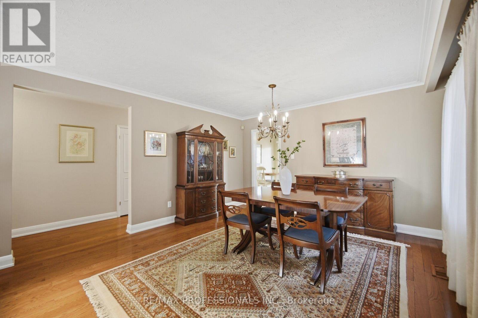 14 Strathdee Drive, Toronto, ON photo 13
