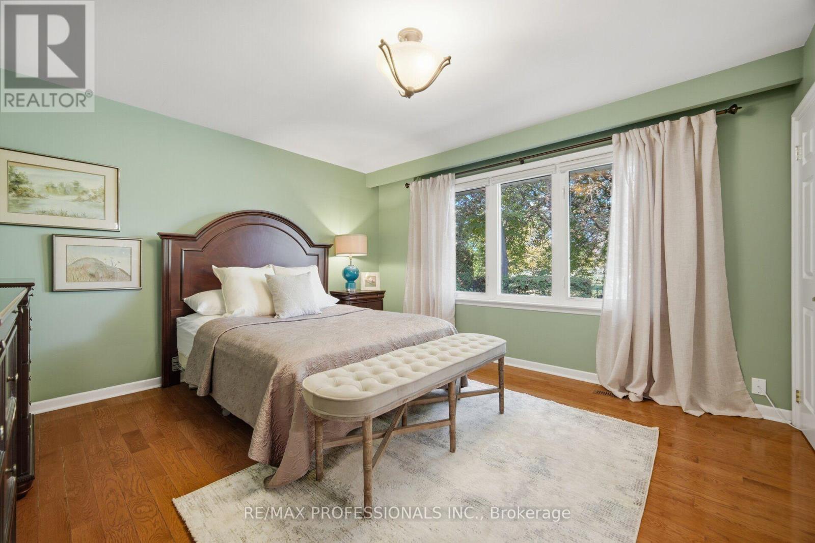 14 Strathdee Drive, Toronto, ON photo 20