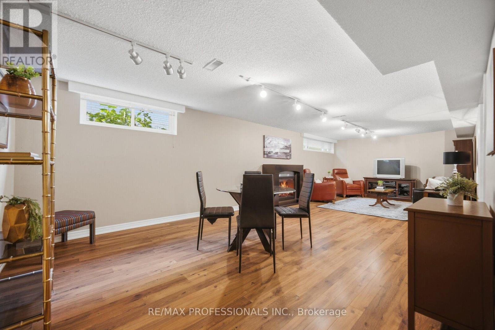 14 Strathdee Drive, Toronto, ON photo 29
