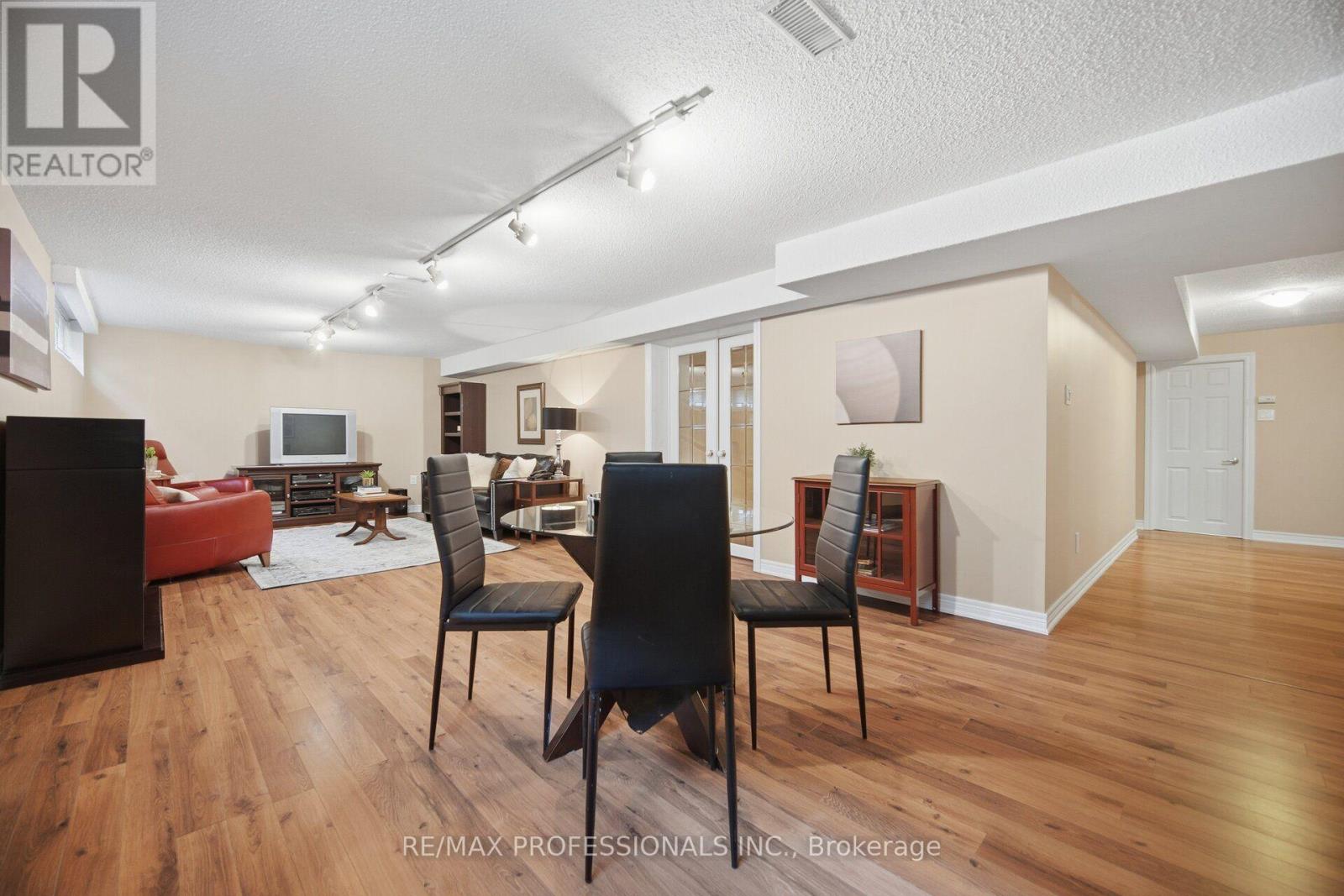 14 Strathdee Drive, Toronto, ON photo 30