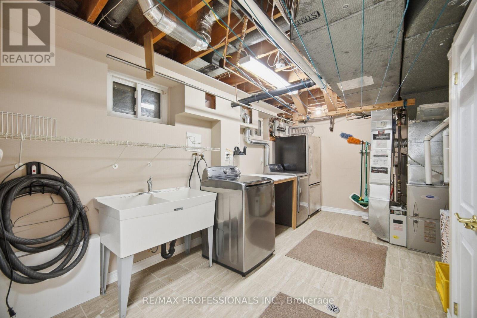 14 Strathdee Drive, Toronto, ON photo 39
