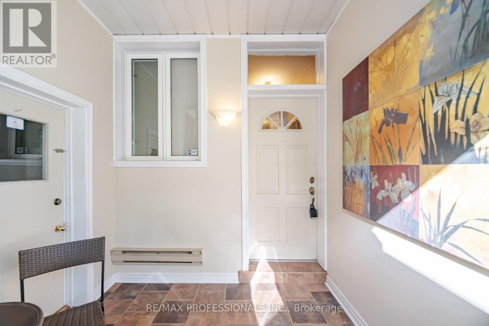 14 Strathdee Drive, Toronto, ON photo 6