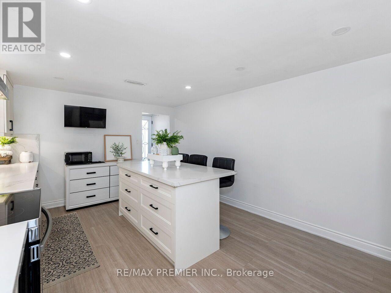 10 Bruno Court, Toronto, ON photo 26