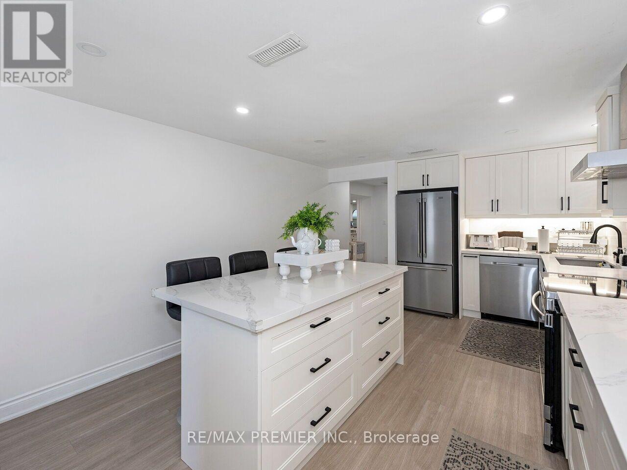 10 Bruno Court, Toronto, ON photo 27