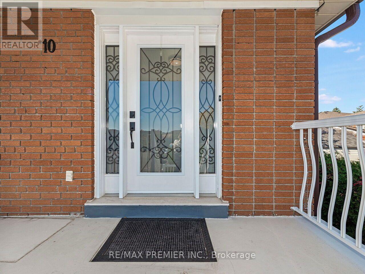 10 Bruno Court, Toronto, ON photo 3