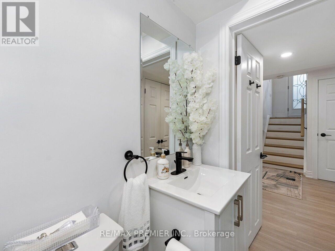 10 Bruno Court, Toronto, ON photo 31